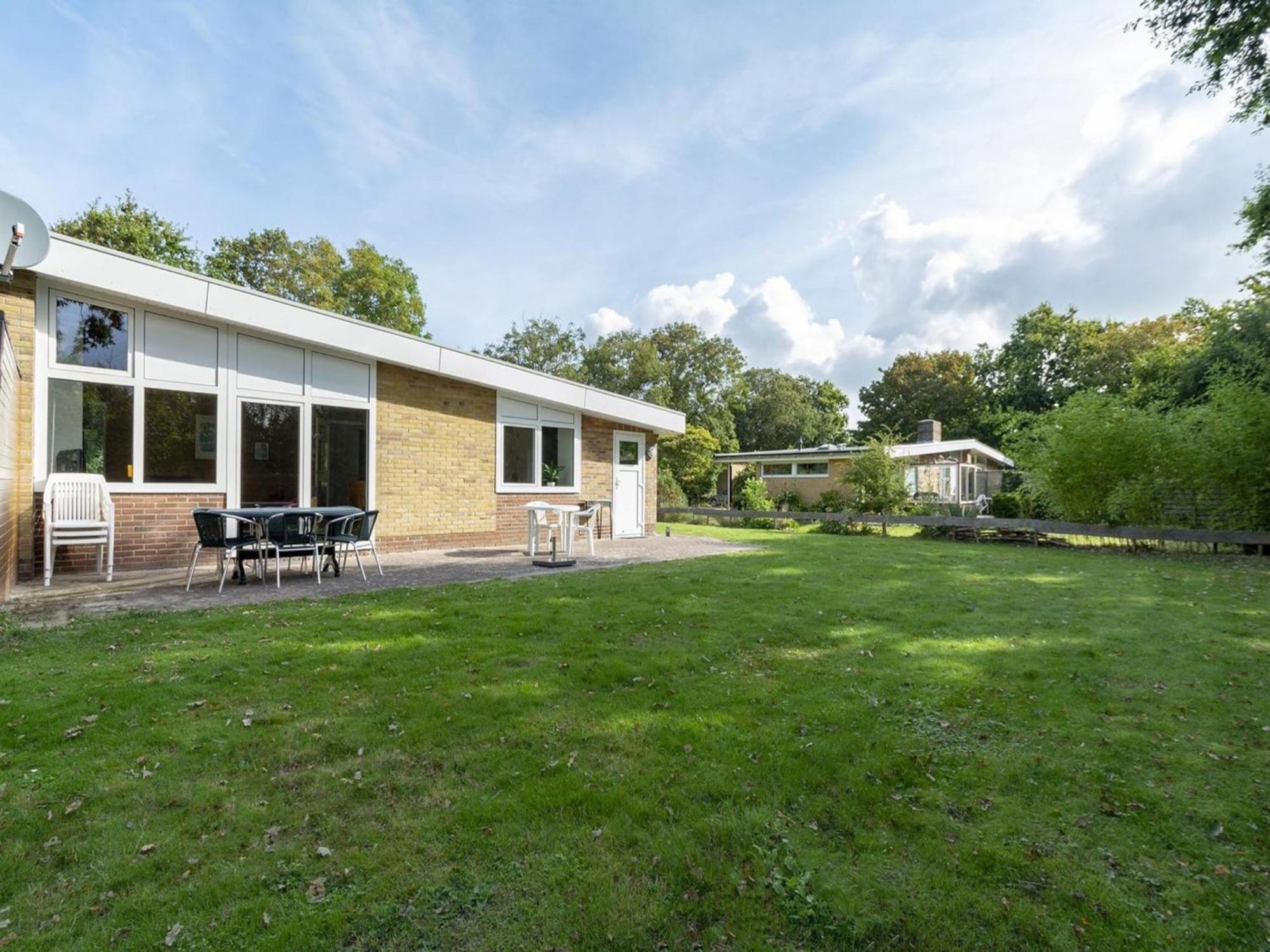 Stylish Beachside Bungalow With Patio Sint Maartensvlotbrug Exteriér fotografie