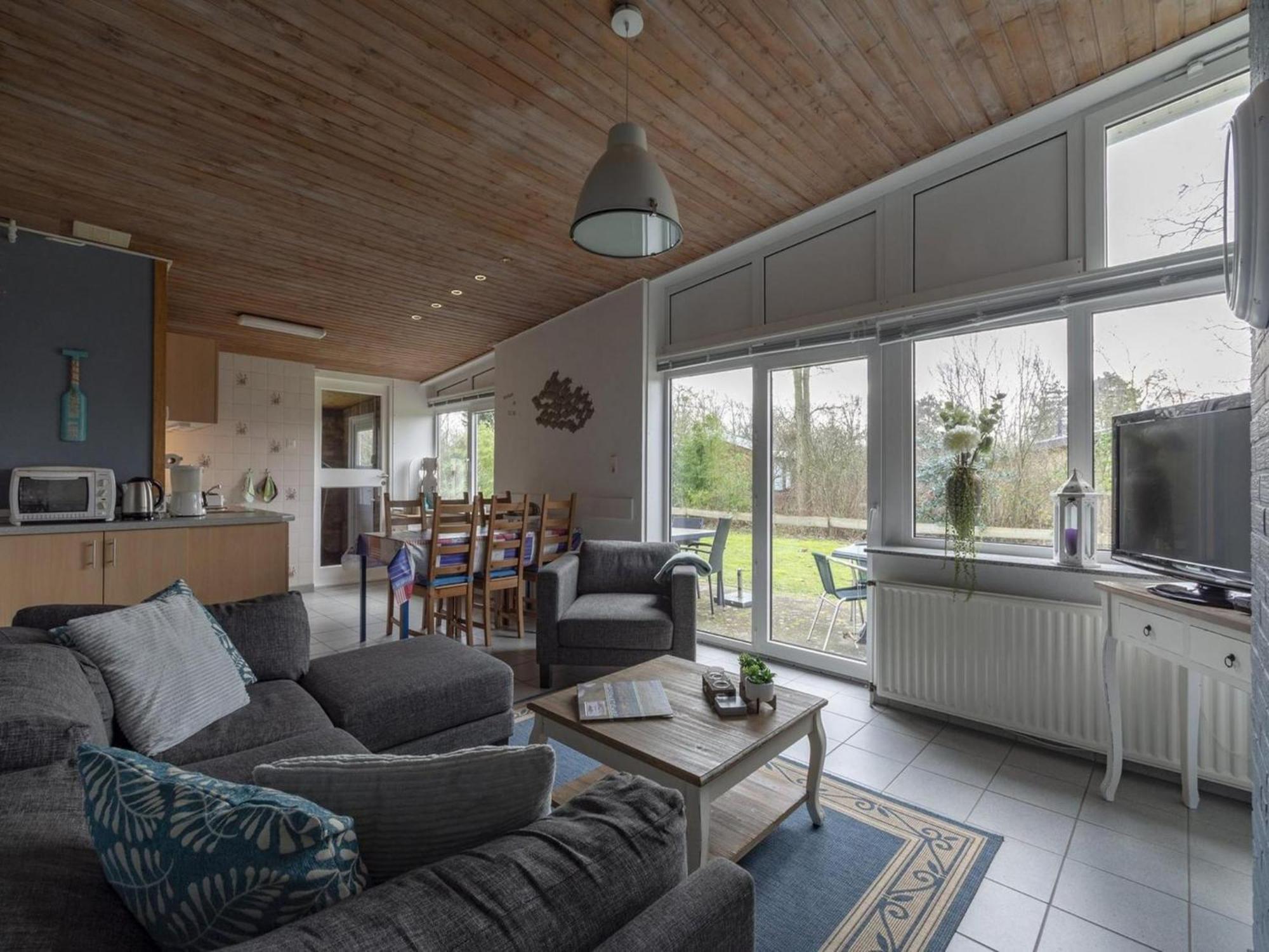 Stylish Beachside Bungalow With Patio Sint Maartensvlotbrug Exteriér fotografie